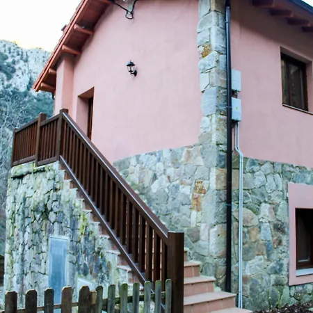 Rural Karibu 1 San Esteban By Casas De Picos Ecoturismo En Picos De Europa Appartement