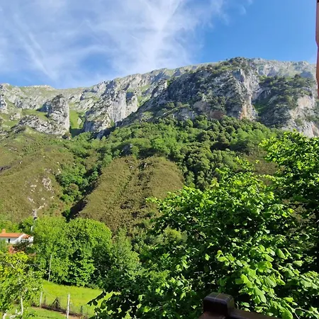 Rural Karibu 1 San Esteban By Casas De Picos Ecoturismo En Picos De Europa * San Esteban (Penamellera Baja, Asturias)